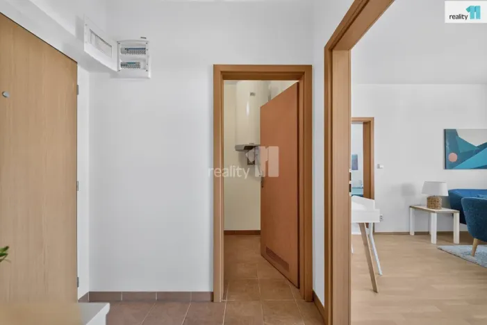 Prodej bytu 2+kk, Jesenice, V Roháči I., 58 m2