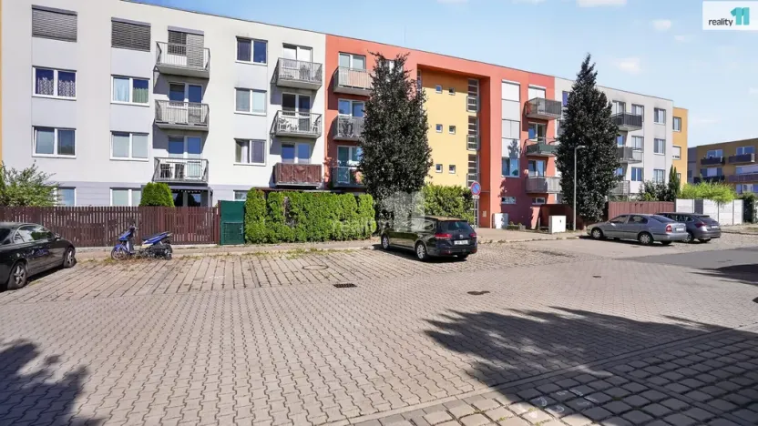 Prodej bytu 2+kk, Jesenice, V Roháči I., 58 m2