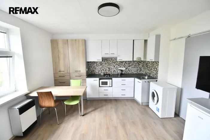Pronájem bytu 1+kk, Hradec Králové - Pražské Předměstí, Jiřího Purkyně, 21 m2