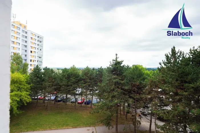 Pronájem bytu 3+1, Praha - Petrovice, Frostova, 78 m2