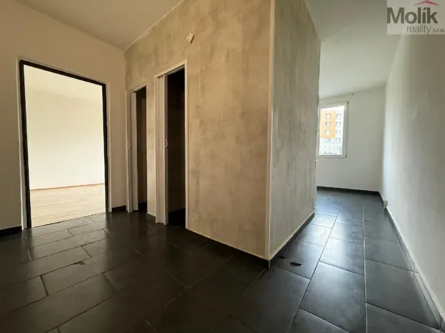 Prodej bytu 2+1, Chomutov, Dřínovská, 62 m2