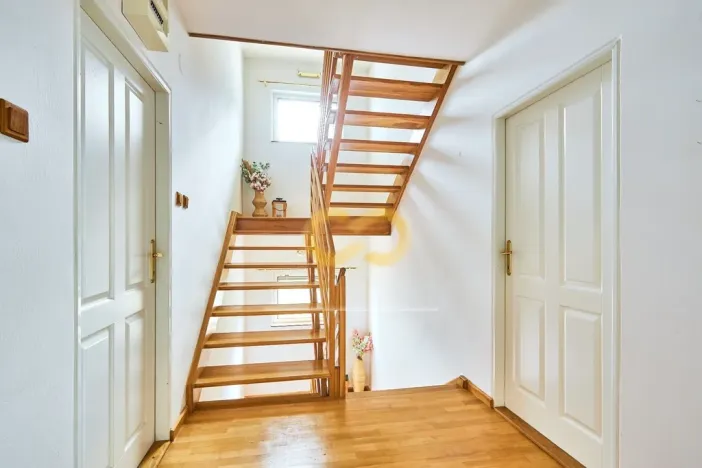 Prodej rodinného domu, Český Krumlov, Zvonková, 284 m2