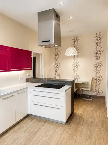 Pronájem bytu 3+1, Praha - Bubeneč, Charlese de Gaulla, 95 m2