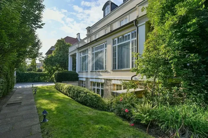 Pronájem bytu 3+1, Praha - Bubeneč, Charlese de Gaulla, 95 m2