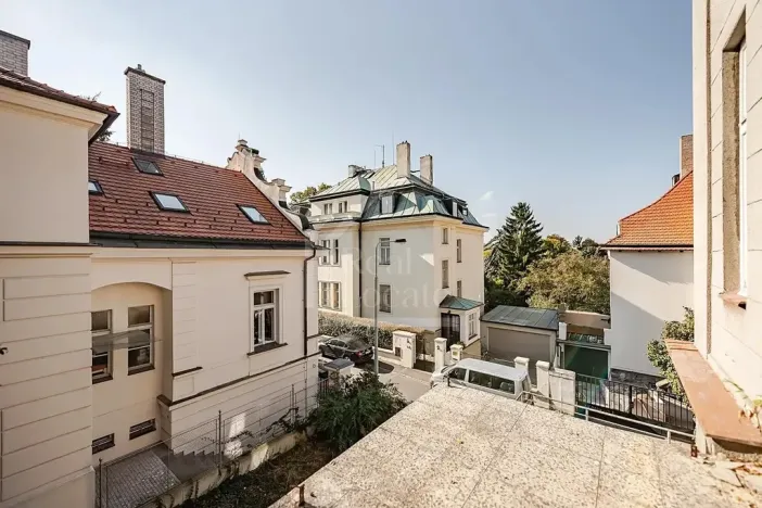 Pronájem bytu 3+1, Praha - Bubeneč, Charlese de Gaulla, 95 m2