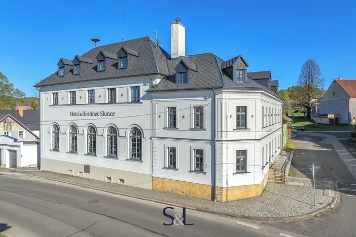 Prodej ubytování, Osečná, Svatovítské náměstí, 1005 m2
