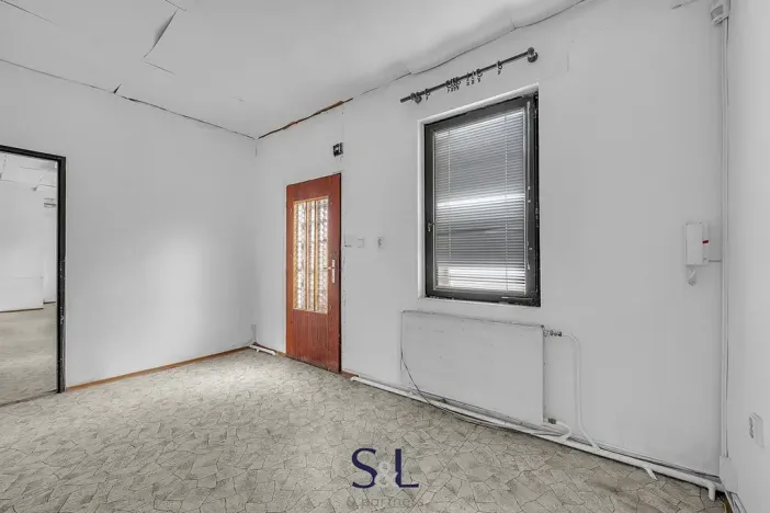 Prodej obchodního prostoru, Nový Bor, Česká, 325 m2