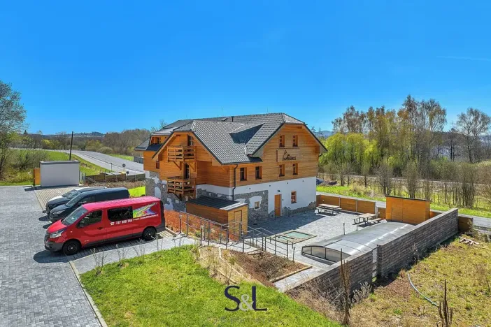 Prodej bytu 2+kk, Horní Planá, 62 m2