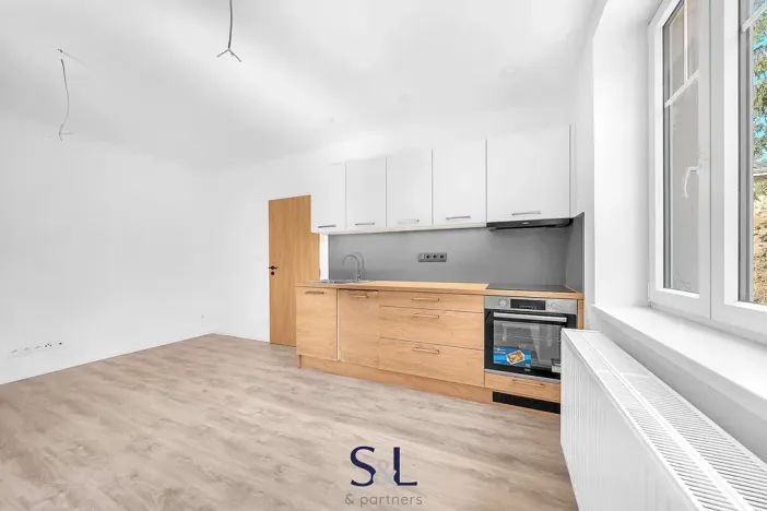 Pronájem bytu 2+kk, Jablonec nad Nisou, Opletalova, 42 m2
