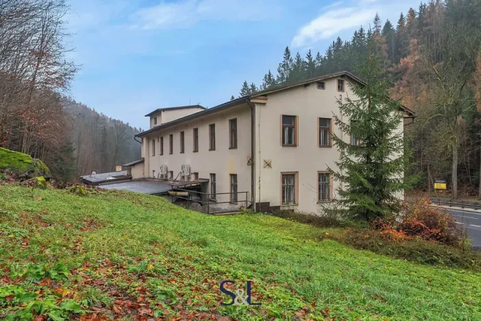 Prodej výrobních prostor, Železný Brod, 2098 m2