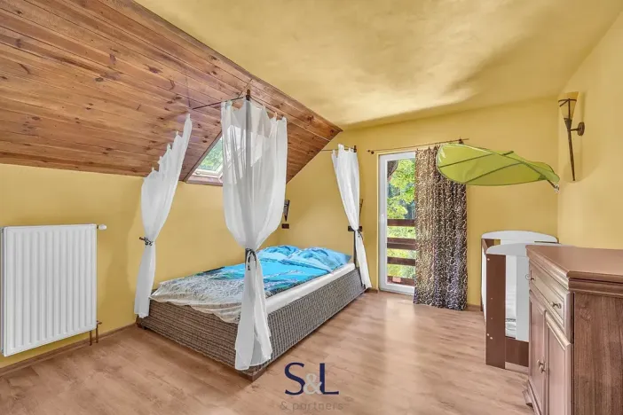 Prodej vícegeneračního domu, Heřmanice, 470 m2