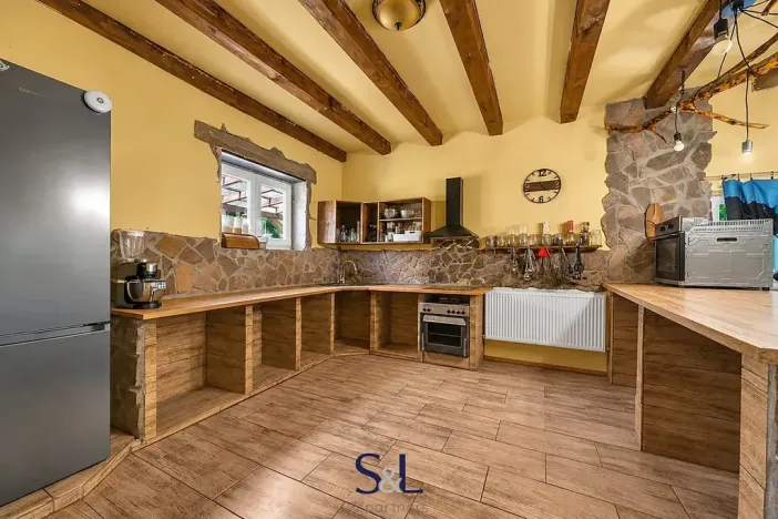 Prodej vícegeneračního domu, Heřmanice, 470 m2