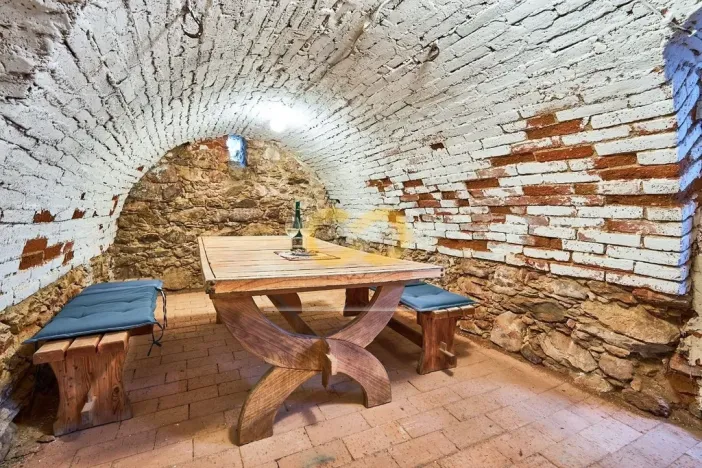 Prodej výrobních prostor, Vlachovo Březí, Plánkova, 930 m2
