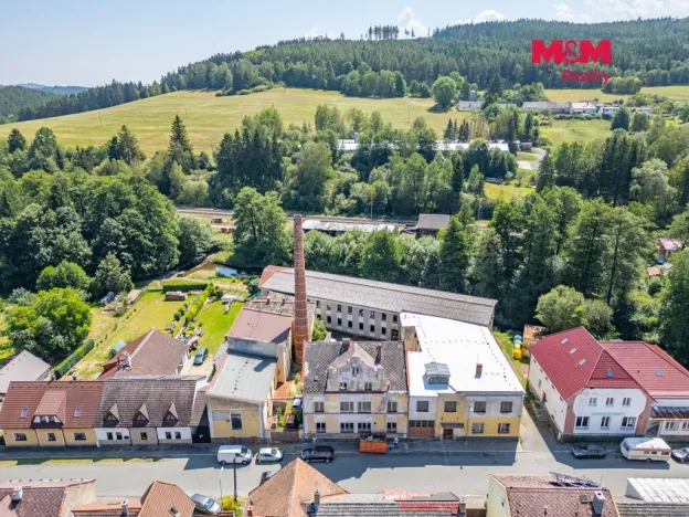 Prodej výrobních prostor, Kolinec, 2640 m2