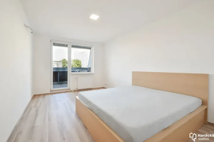 Pronájem bytu 3+kk, Olomouc, Valdenská, 84 m2