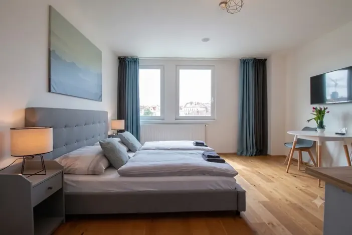 Pronájem bytu 1+kk, Praha, Perucká, 27 m2