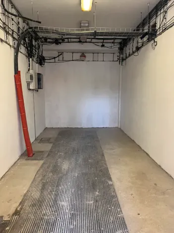 Pronájem výrobních prostor, Praha - Uhříněves, Přátelství, 197 m2