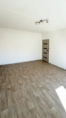 Pronájem bytu 2+1, Chomutov, Zahradní, 51 m2