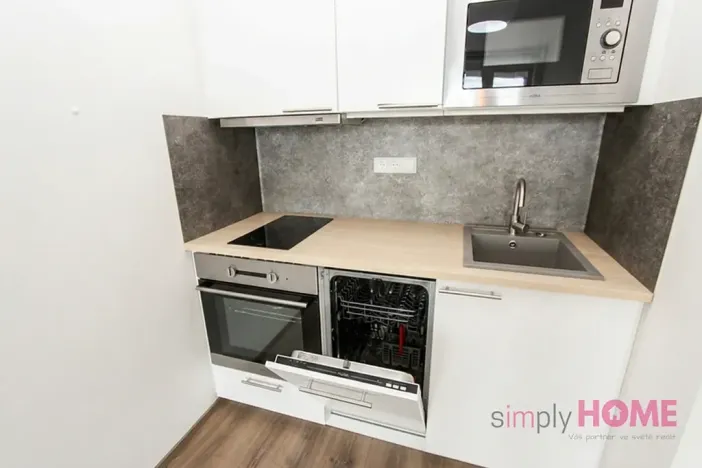 Pronájem bytu 2+kk, Praha - Vysočany, Pod Harfou, 40 m2