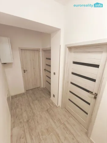 Pronájem bytu 2+kk, Lochovice, 32 m2