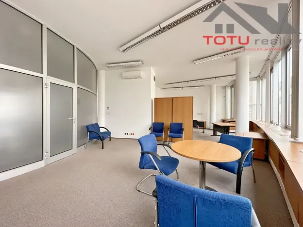 Pronájem kanceláře, Chrudim, Palackého třída, 71 m2