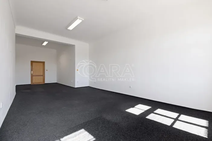 Pronájem kanceláře, Nový Jičín, Masarykovo nám., 40 m2