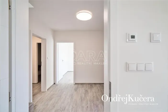 Pronájem rodinného domu, Statenice, Račanská, 130 m2