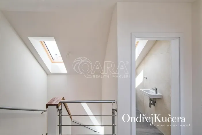 Pronájem rodinného domu, Statenice, Račanská, 130 m2