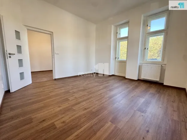 Pronájem bytu 3+1, Praha - Nusle, Svatoplukova, 68 m2