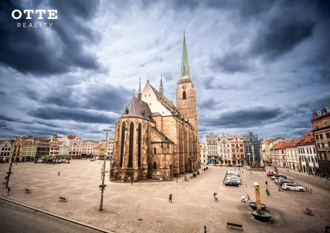 Pronájem kanceláře, Plzeň, náměstí Republiky, 247 m2