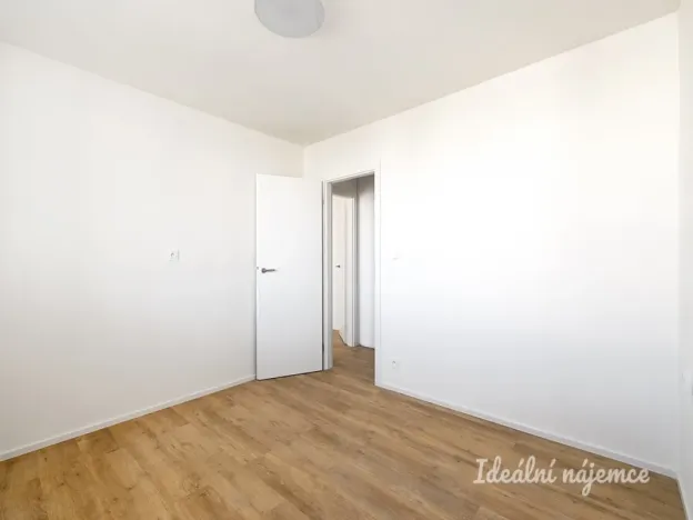 Pronájem bytu 3+1, Praha - Michle, V zápolí, 68 m2