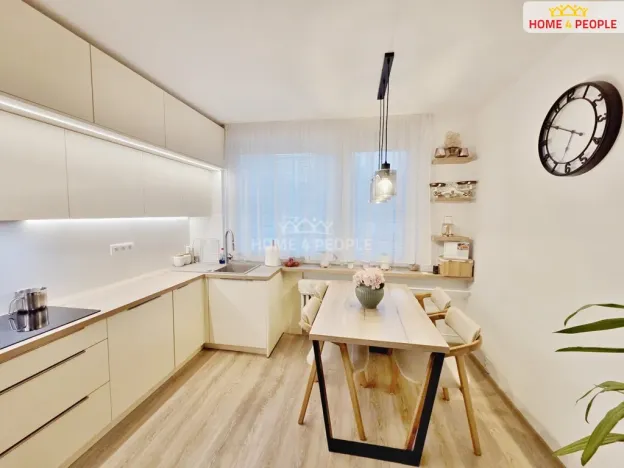 Prodej bytu 4+1, Brno - Líšeň, Zikova, 103 m2