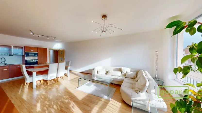 Pronájem bytu 3+kk, Praha, Nad Okrouhlíkem, 75 m2