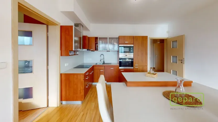 Pronájem bytu 3+kk, Praha, Nad Okrouhlíkem, 75 m2