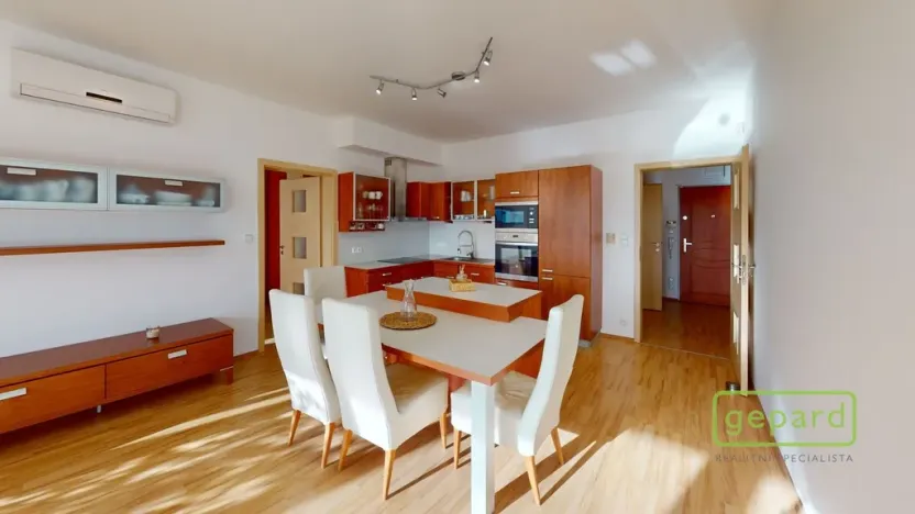 Pronájem bytu 3+kk, Praha, Nad Okrouhlíkem, 75 m2