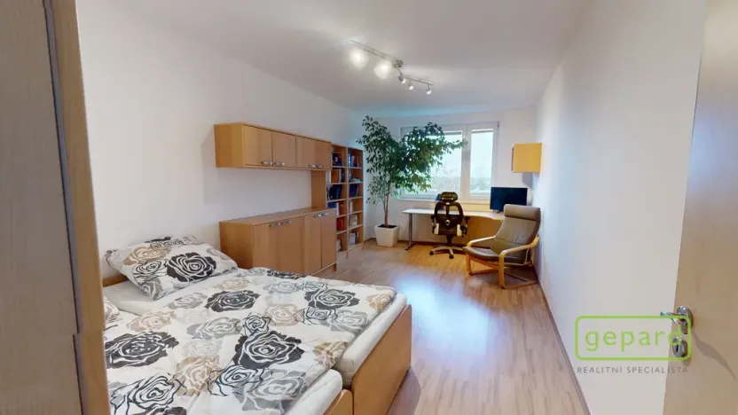 Pronájem bytu 3+kk, Praha, Nad Okrouhlíkem, 75 m2
