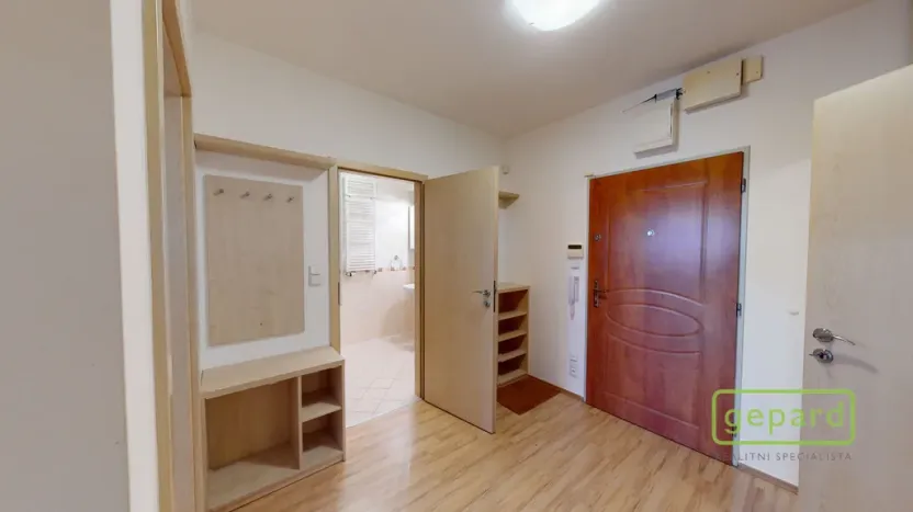 Pronájem bytu 3+kk, Praha, Nad Okrouhlíkem, 75 m2