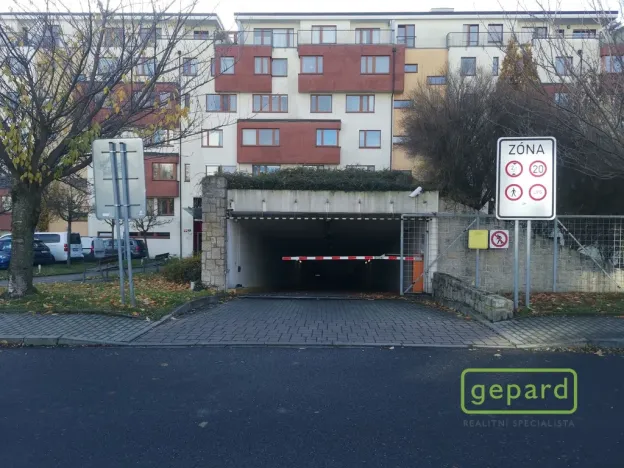 Pronájem bytu 3+kk, Praha, Nad Okrouhlíkem, 75 m2