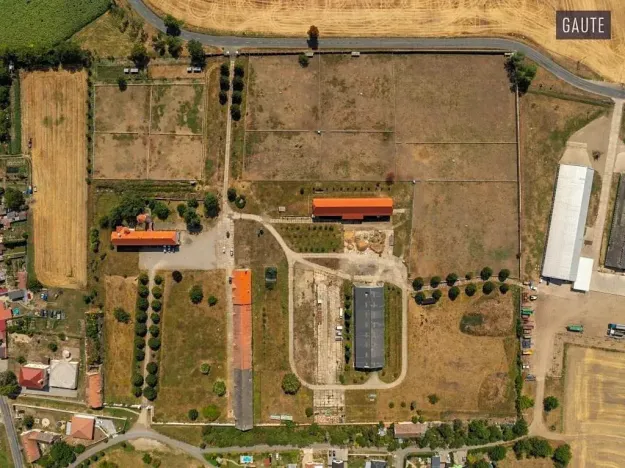 Prodej zemědělského objektu, Vlasatice, 5889 m2