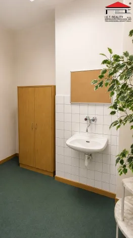 Pronájem obchodního prostoru, Ostrava, Sokolská třída, 37 m2