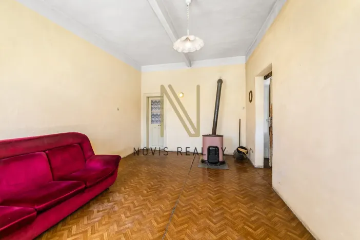 Prodej rodinného domu, Černošín, nám. 1. máje, 144 m2