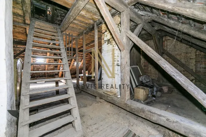 Prodej rodinného domu, Černošín, nám. 1. máje, 144 m2