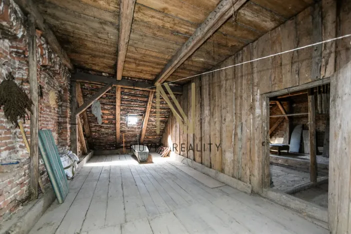 Prodej rodinného domu, Černošín, nám. 1. máje, 144 m2
