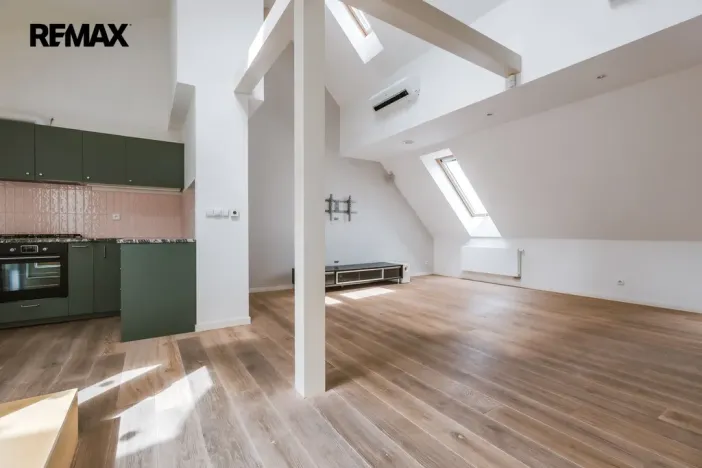 Prodej bytu 3+kk, Praha - Žižkov, Křišťanova, 144 m2