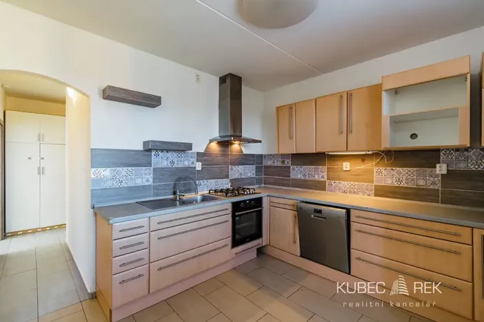Pronájem bytu 4+1, Jindřichův Hradec, Kosmonautů, 83 m2