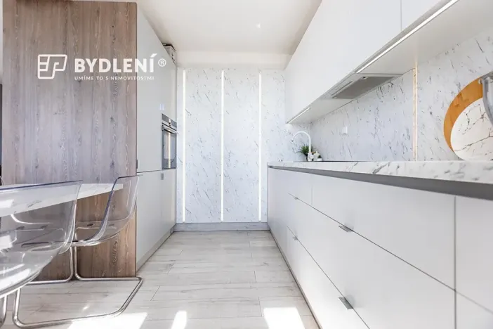 Prodej bytu 3+kk, Teplice, V závětří, 73 m2