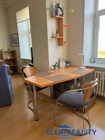 Pronájem bytu 2+kk, Jeseník, Husova, 38 m2