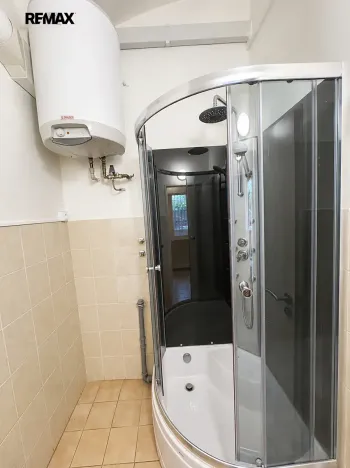 Pronájem kanceláře, Praha - Malá Strana, Karmelitská, 62 m2