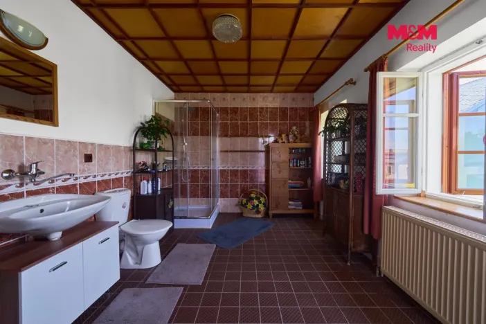 Prodej rodinného domu, Božanov, 263 m2