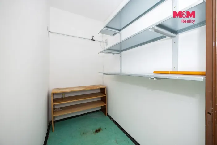 Prodej bytu 2+1, Lázně Bohdaneč, Na Lužci, 60 m2